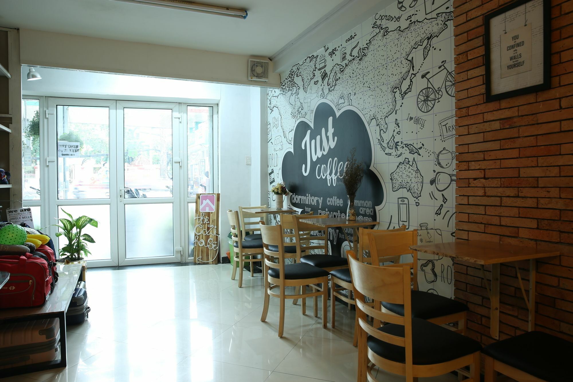 Oyo 708 The Cozi House - Homestay Ho Chi Minh City Exterior photo